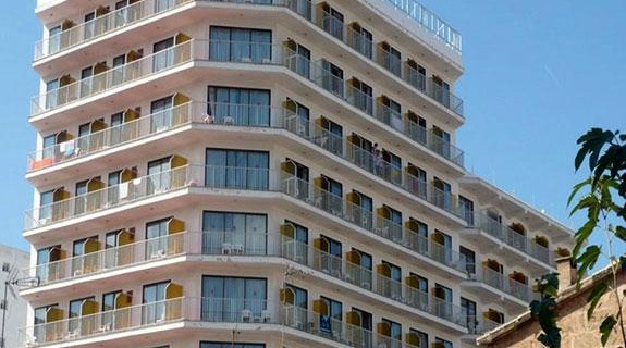 Hotel Torre Arenal